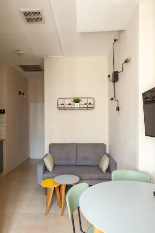 Ourplace Nachalat Binyamin เทลอาวีฟ ภายนอก รูปภาพ