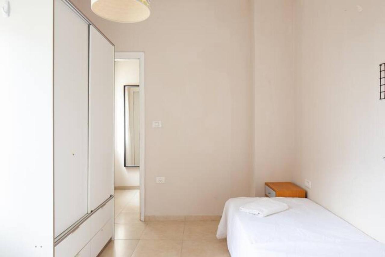 Ourplace Nachalat Binyamin เทลอาวีฟ ภายนอก รูปภาพ