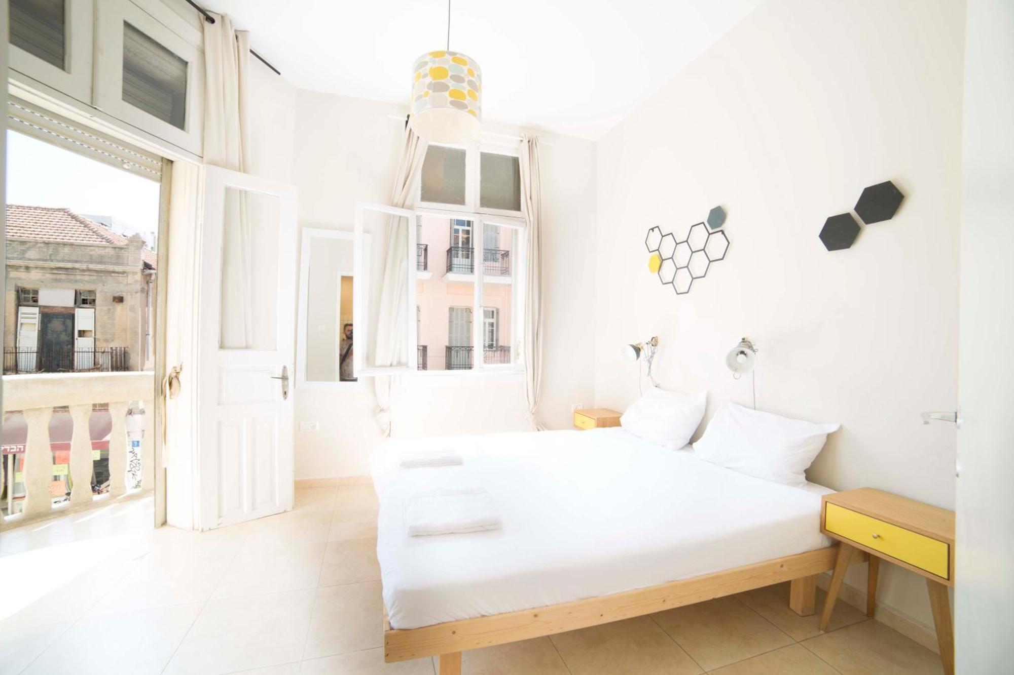 Ourplace Nachalat Binyamin เทลอาวีฟ ภายนอก รูปภาพ